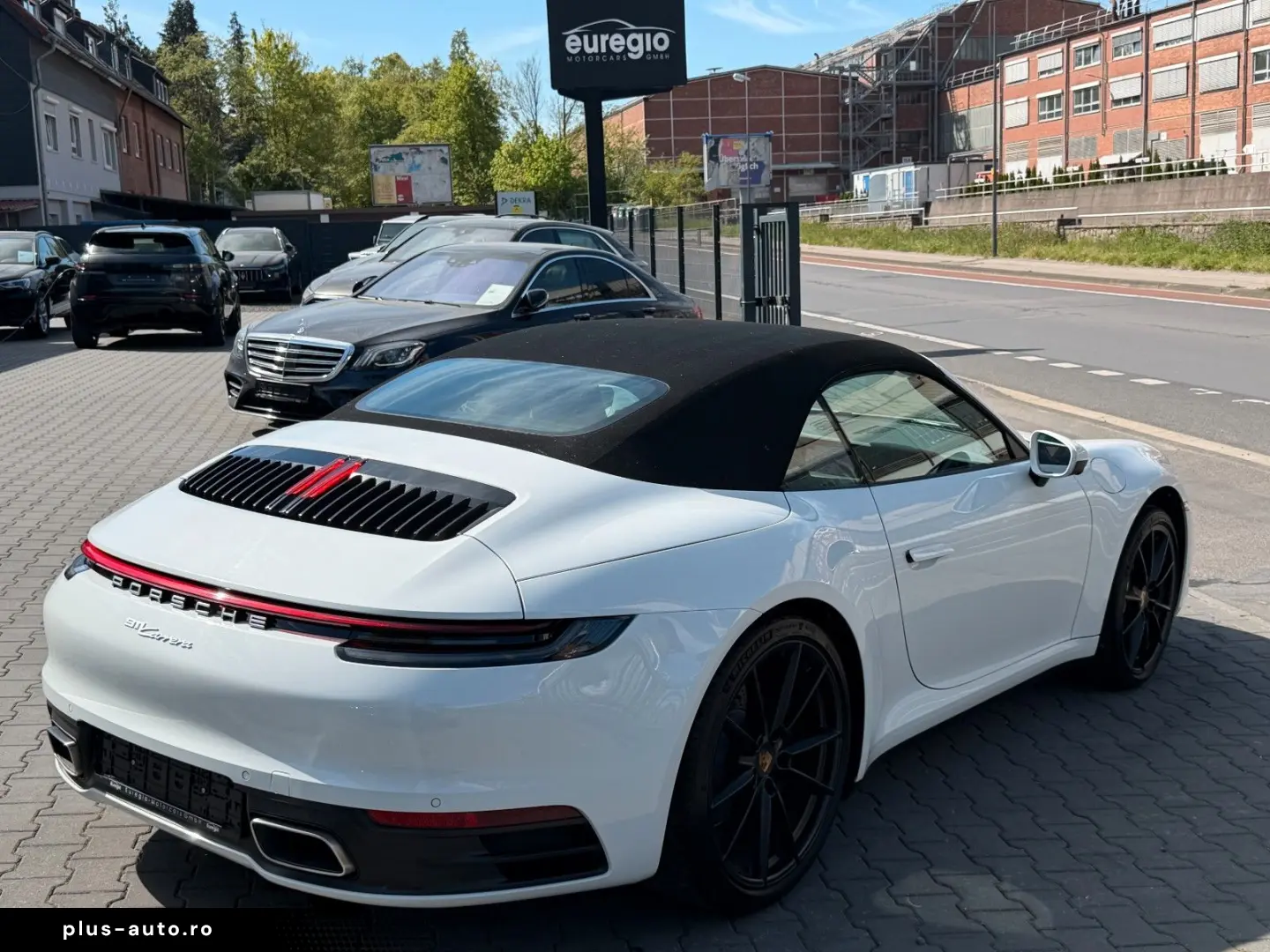 PORSCHE 911 Carrera Cabriolet