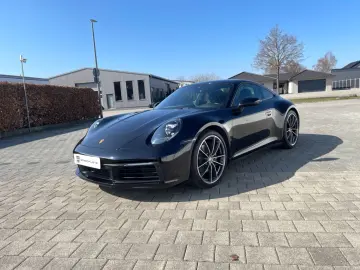 PORSCHE 992 Carrera