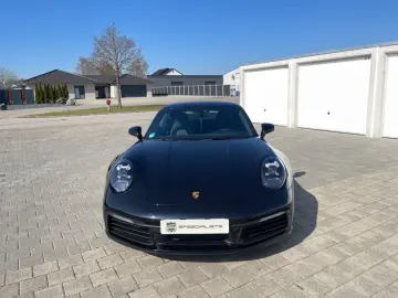 PORSCHE 992 Carrera