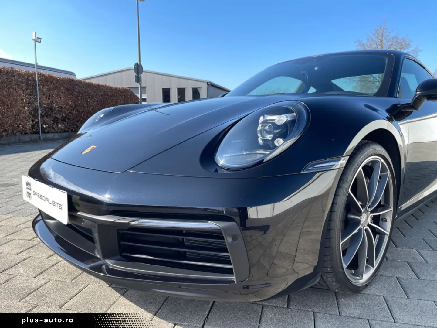 PORSCHE 992 Carrera