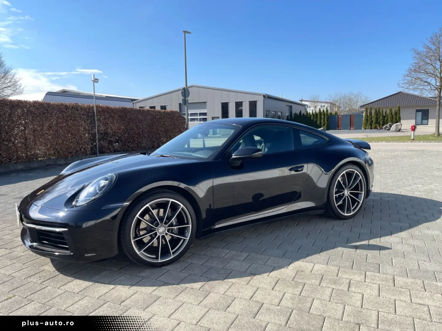 PORSCHE 992 Carrera