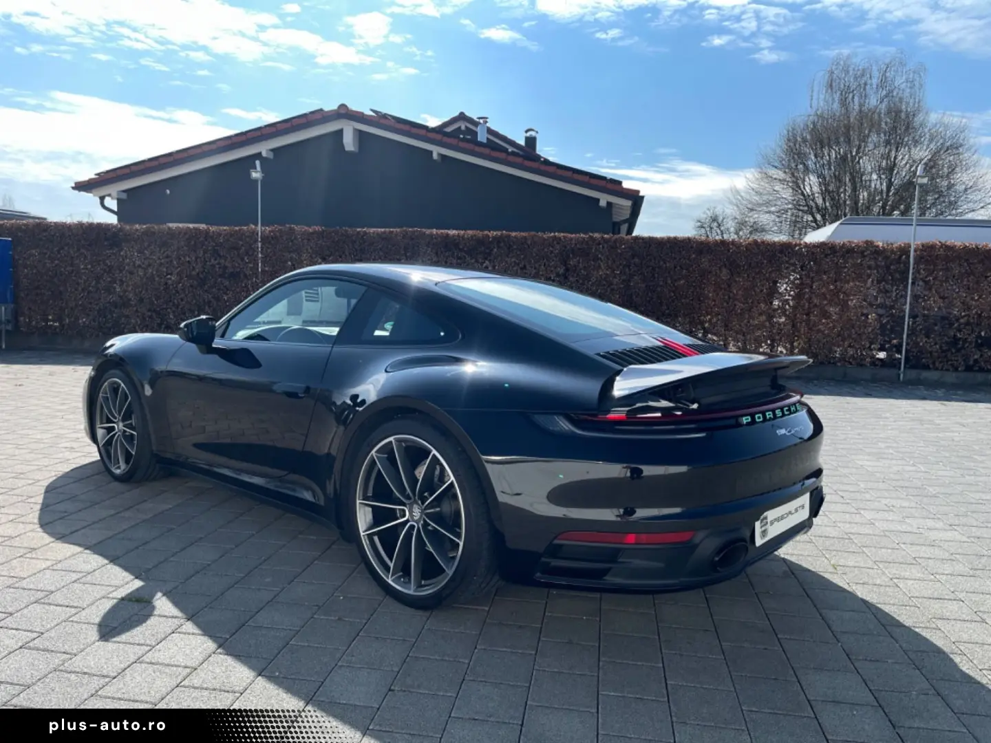 PORSCHE 992 Carrera