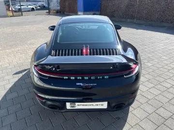 PORSCHE 992 Carrera