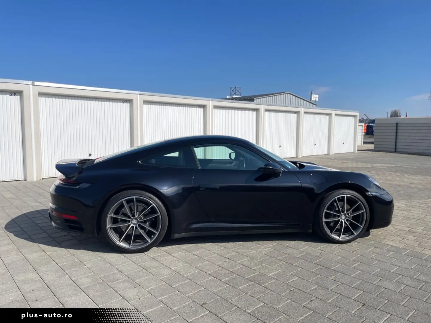 PORSCHE 992 Carrera