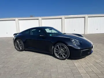 PORSCHE 992 Carrera
