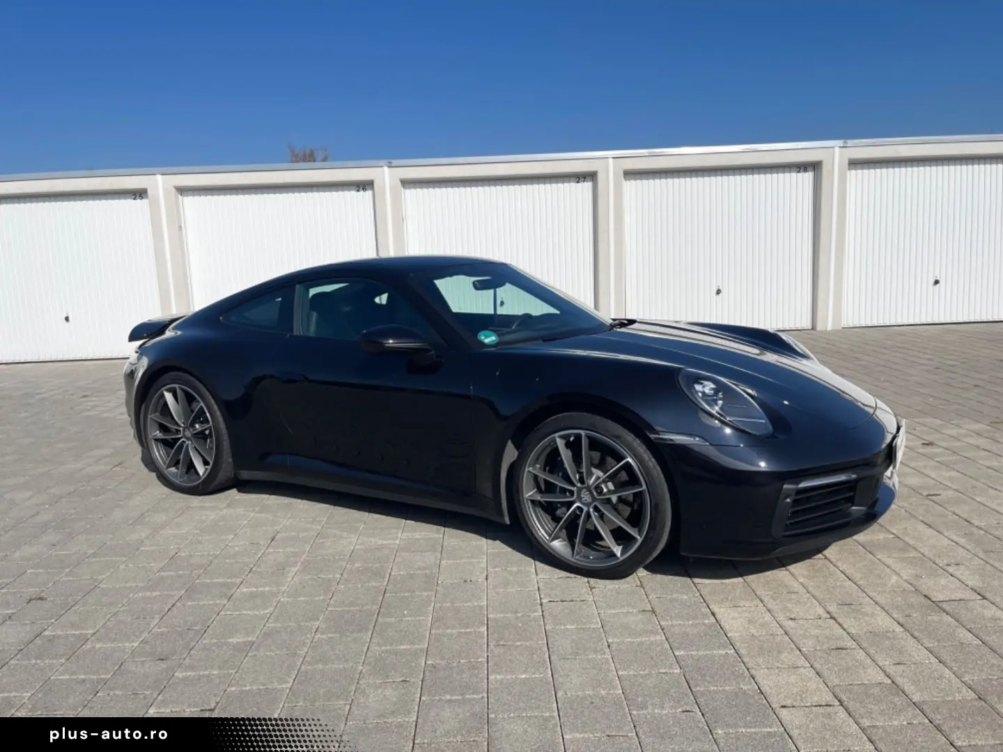 PORSCHE 992 Carrera