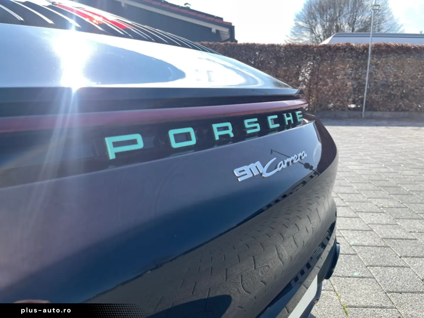 PORSCHE 992 Carrera