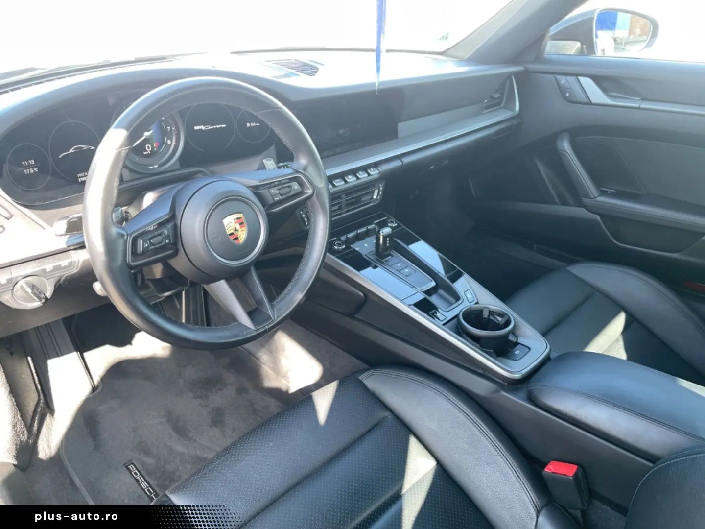PORSCHE 992 Carrera