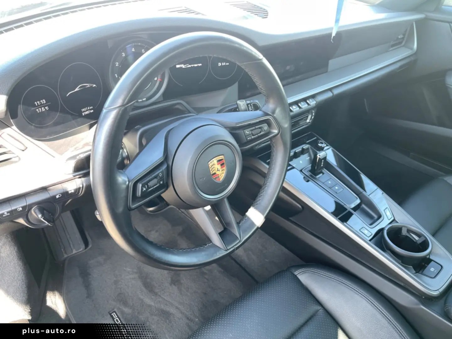 PORSCHE 992 Carrera