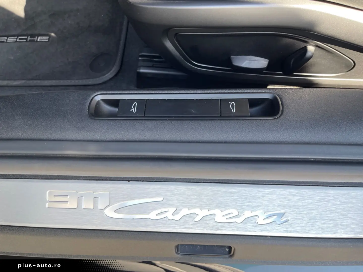 PORSCHE 992 Carrera