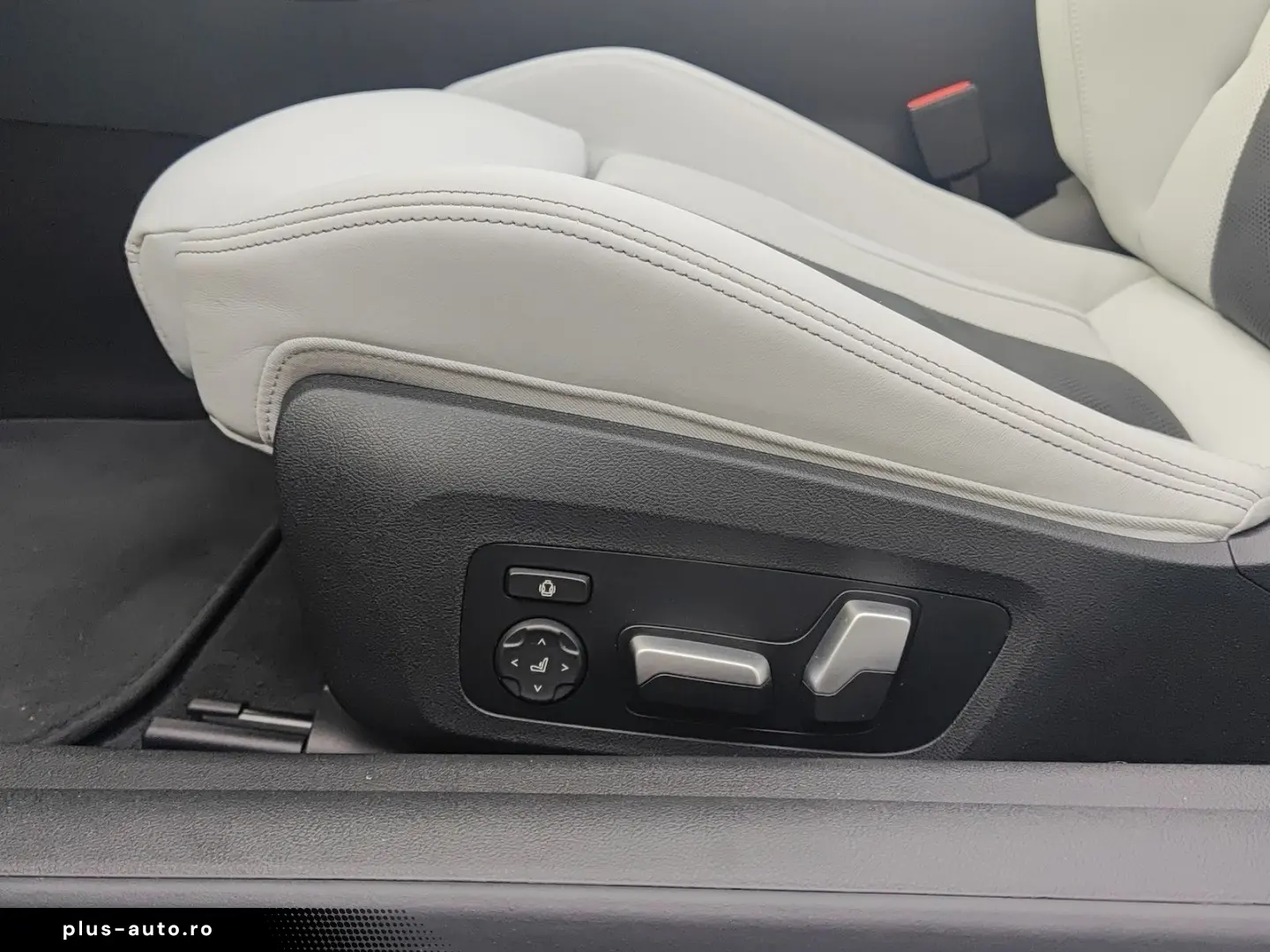 BMW M4 xDrive Compet. Frozen Portimao Keramikbremse