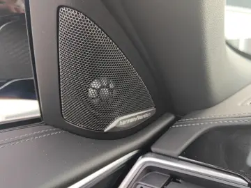 BMW M4 xDrive Compet. Frozen Portimao Keramikbremse