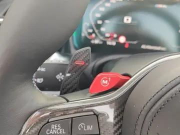BMW M4 xDrive Compet. Frozen Portimao Keramikbremse