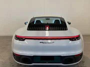 PORSCHE 911 992 Carrera T