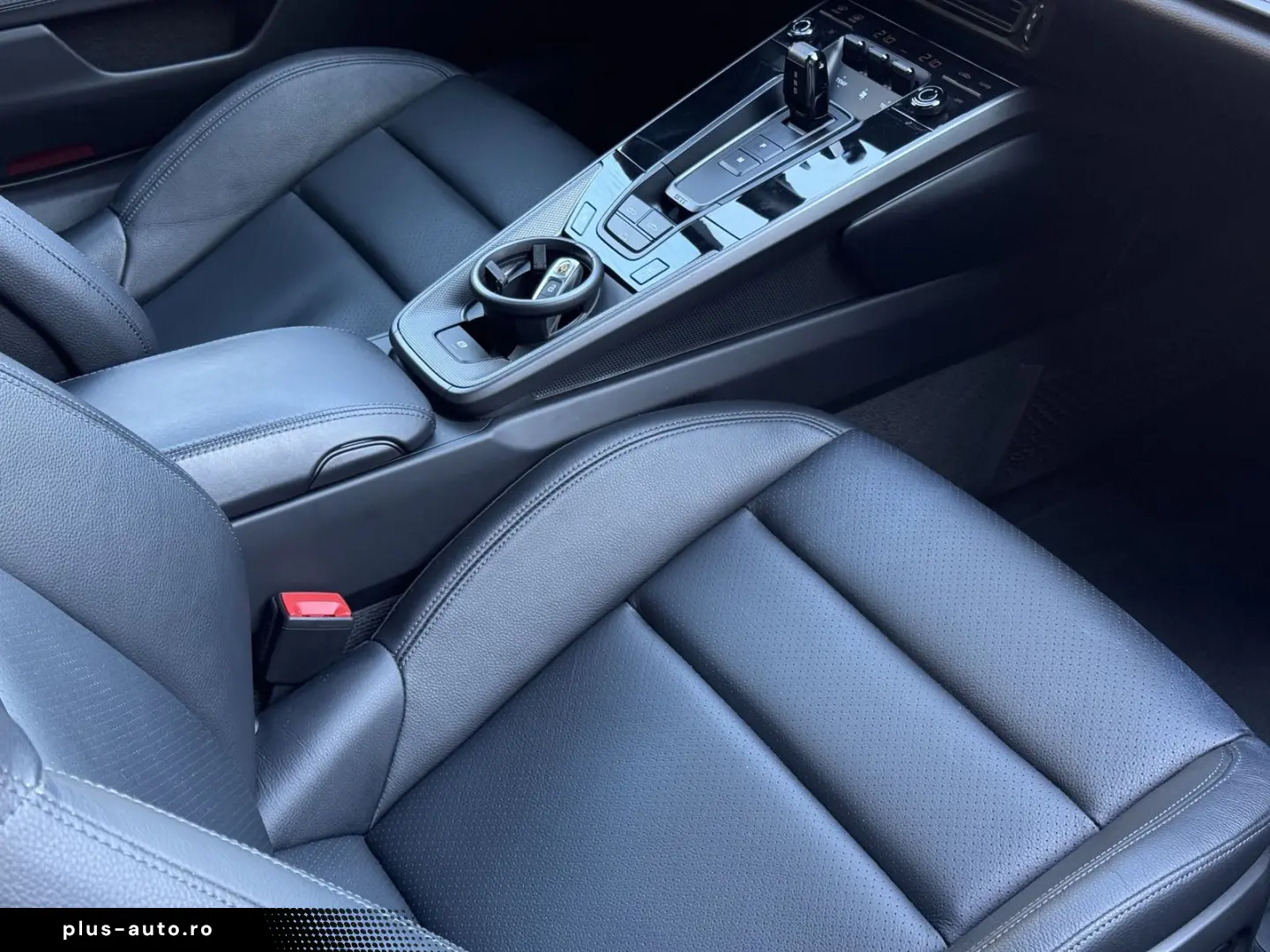 PORSCHE 992  911 Carrera Cabriolet