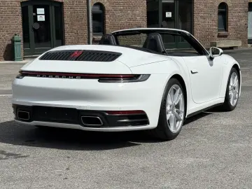 PORSCHE 992  911 Carrera Cabriolet