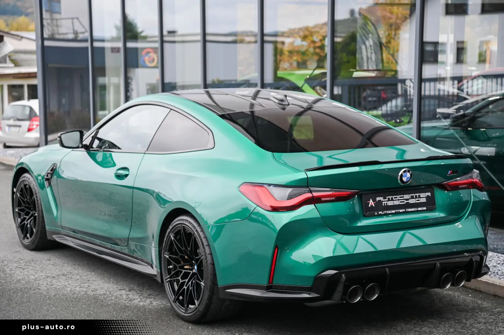 BMW M4 Coupe Competition Schalensitze  M Race Track
