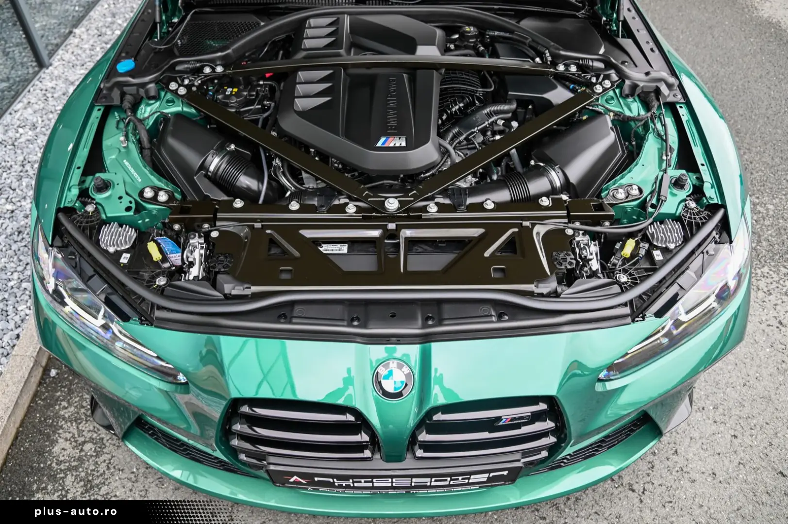 BMW M4 Coupe Competition Schalensitze  M Race Track
