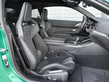 BMW M4 Coupe Competition Schalensitze  M Race Track