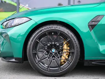 BMW M4 Coupe Competition Schalensitze  M Race Track