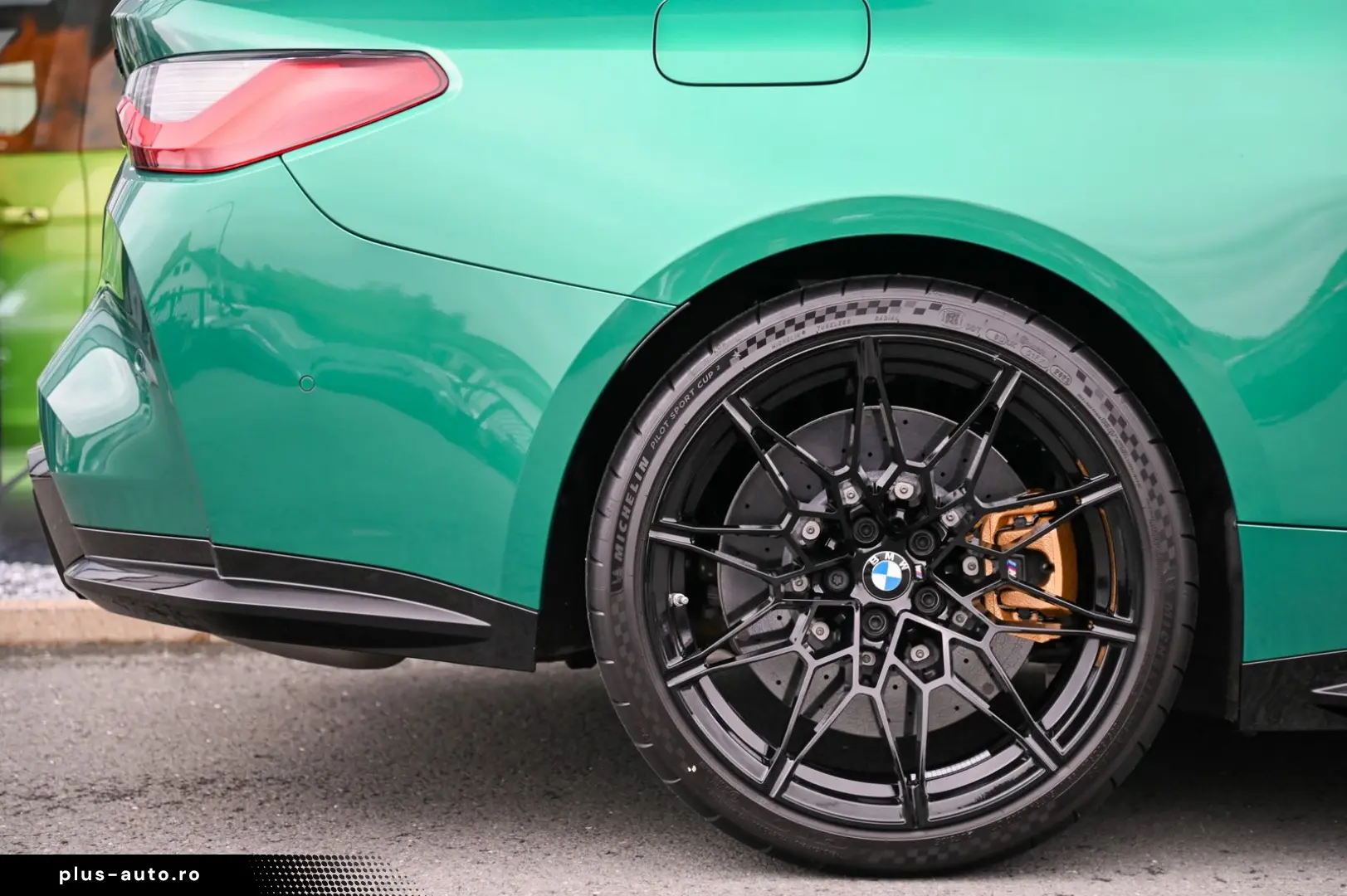 BMW M4 Coupe Competition Schalensitze  M Race Track