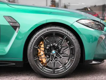 BMW M4 Coupe Competition Schalensitze  M Race Track