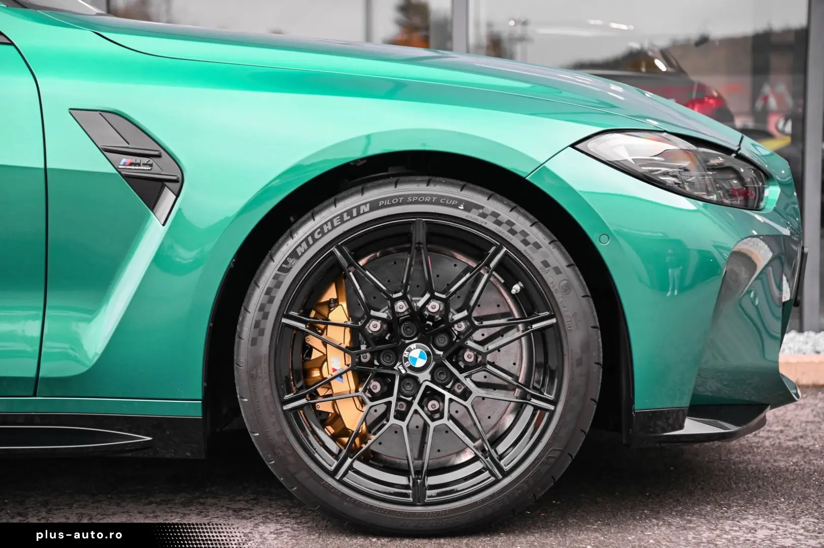BMW M4 Coupe Competition Schalensitze  M Race Track