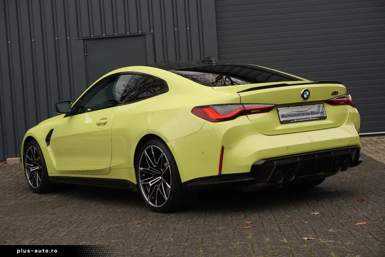 BMW M4 Competition Driver´s Carbon PerfSitze RFK HUD