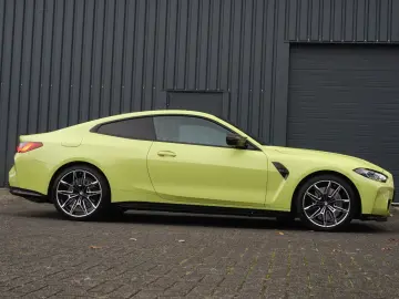 BMW M4 Competition Driver´s Carbon PerfSitze RFK HUD