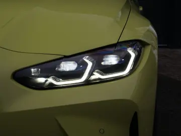 BMW M4 Competition Driver´s Carbon PerfSitze RFK HUD