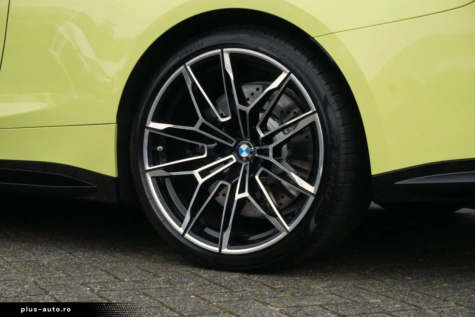 BMW M4 Competition Driver´s Carbon PerfSitze RFK HUD