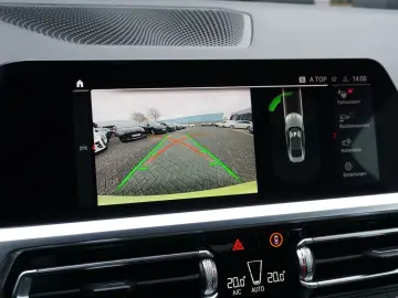 BMW M4 Competition Driver´s Carbon PerfSitze RFK HUD
