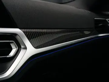 BMW M4 Competition Driver´s Carbon PerfSitze RFK HUD