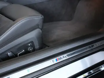BMW M4 xDrive Competition (G82)  A-LED ACC 360  HUD
