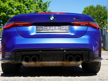BMW M4 xDr Competition Cabrio in FROZEN BLUE