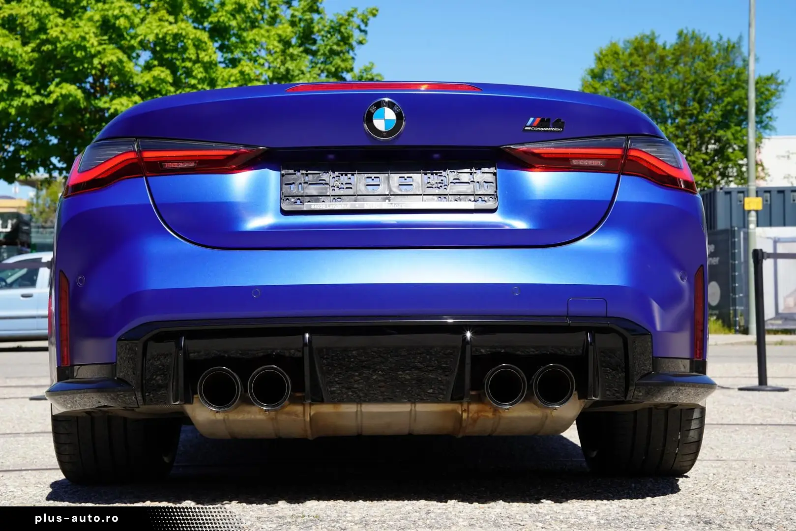 BMW M4 xDr Competition Cabrio in FROZEN BLUE