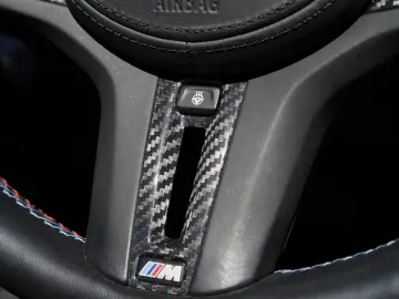 BMW M4 xDr Competition Cabrio in FROZEN BLUE
