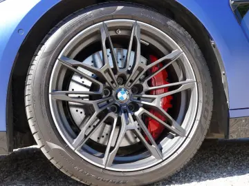 BMW M4 xDr Competition Cabrio in FROZEN BLUE