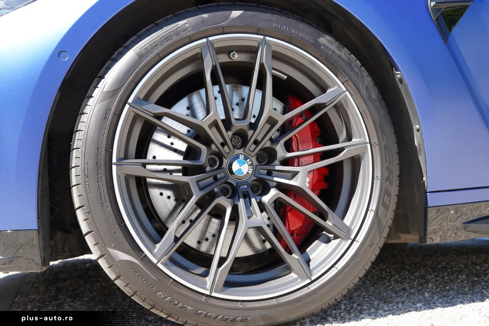 BMW M4 xDr Competition Cabrio in FROZEN BLUE