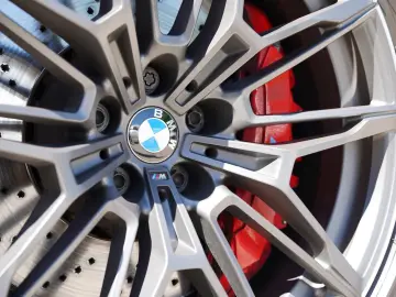 BMW M4 xDr Competition Cabrio in FROZEN BLUE
