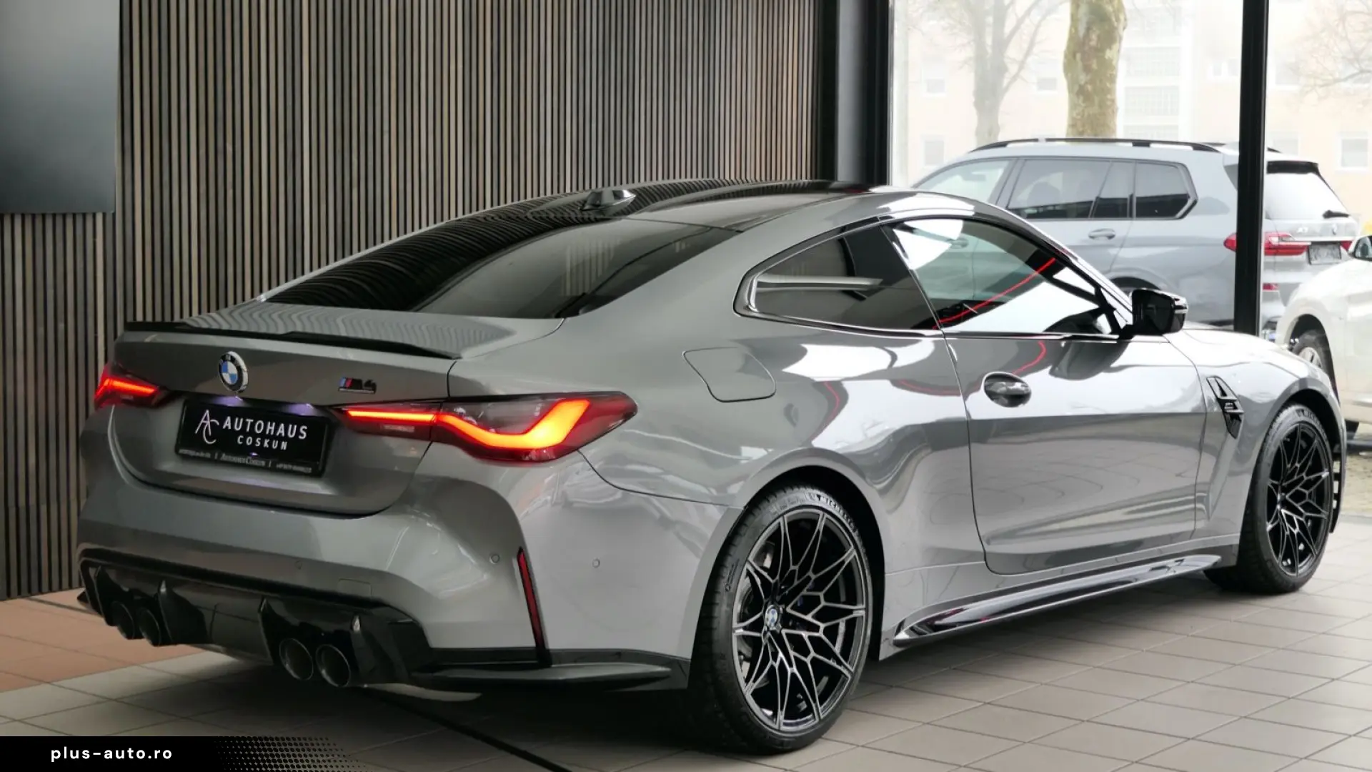 BMW M4 Coupe Competition CARBON Skyscraper Individua