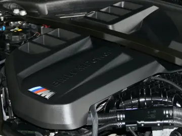 BMW M4 Coupe Competition CARBON Skyscraper Individua