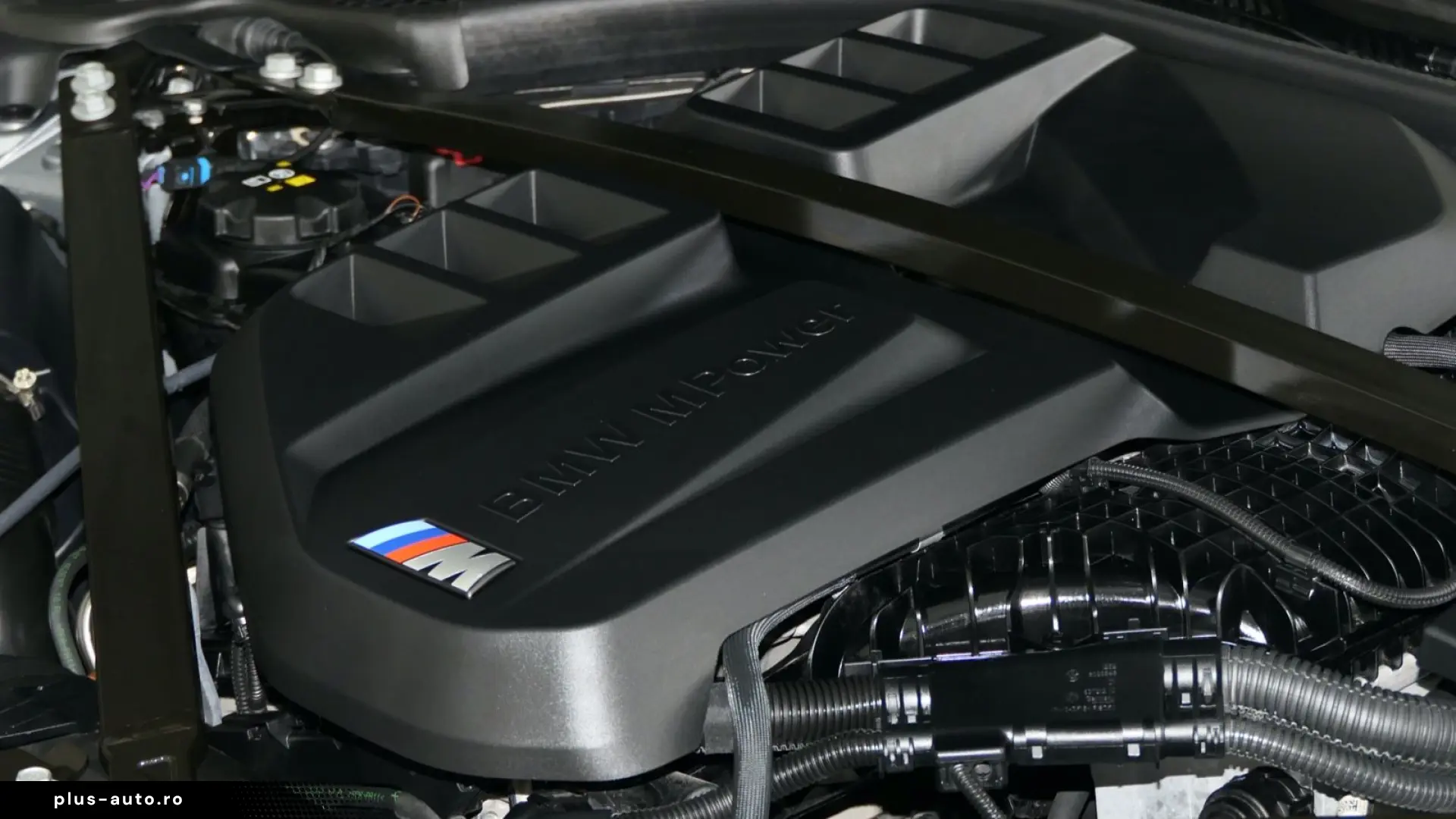 BMW M4 Coupe Competition CARBON Skyscraper Individua