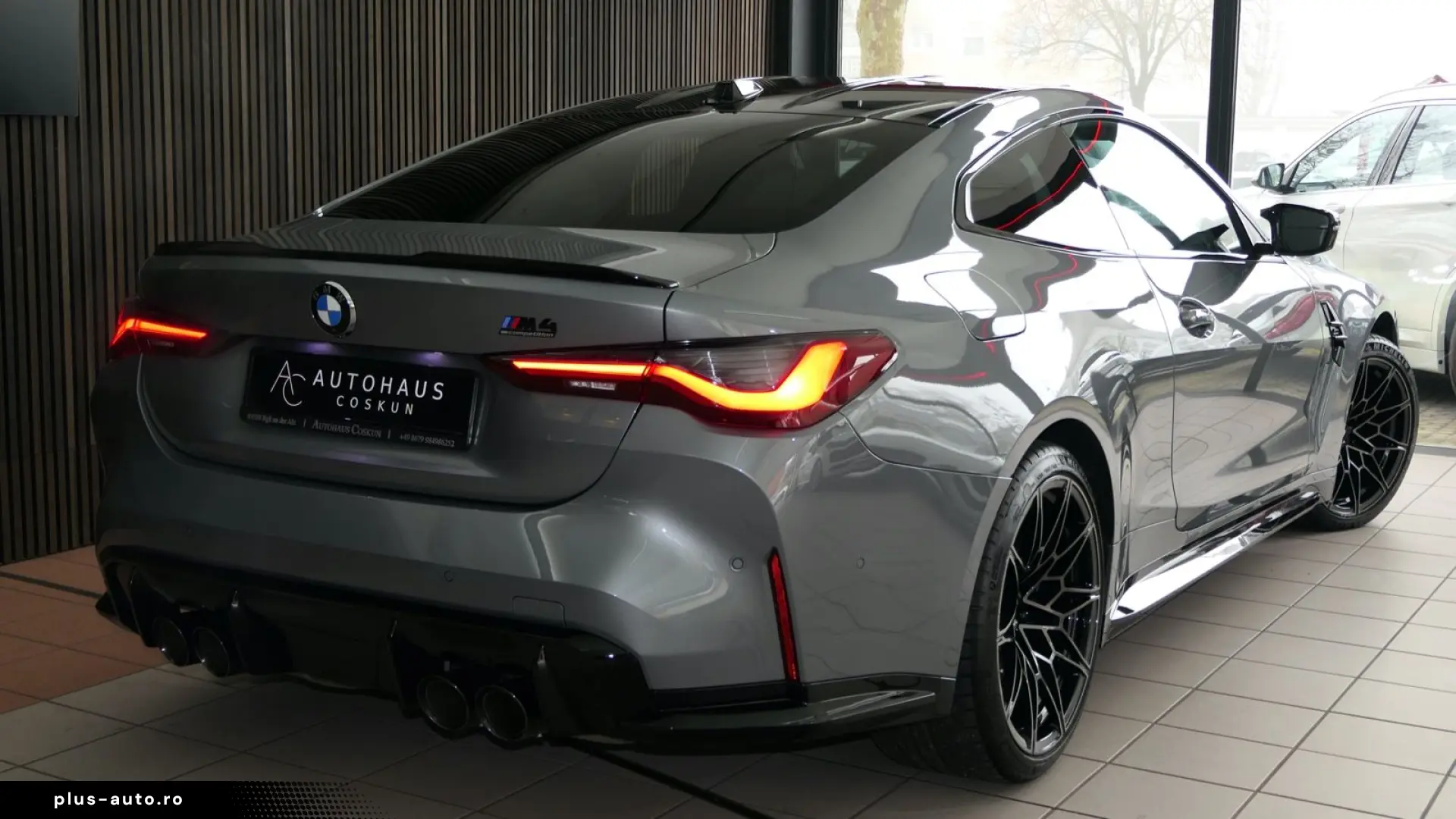BMW M4 Coupe Competition CARBON Skyscraper Individua