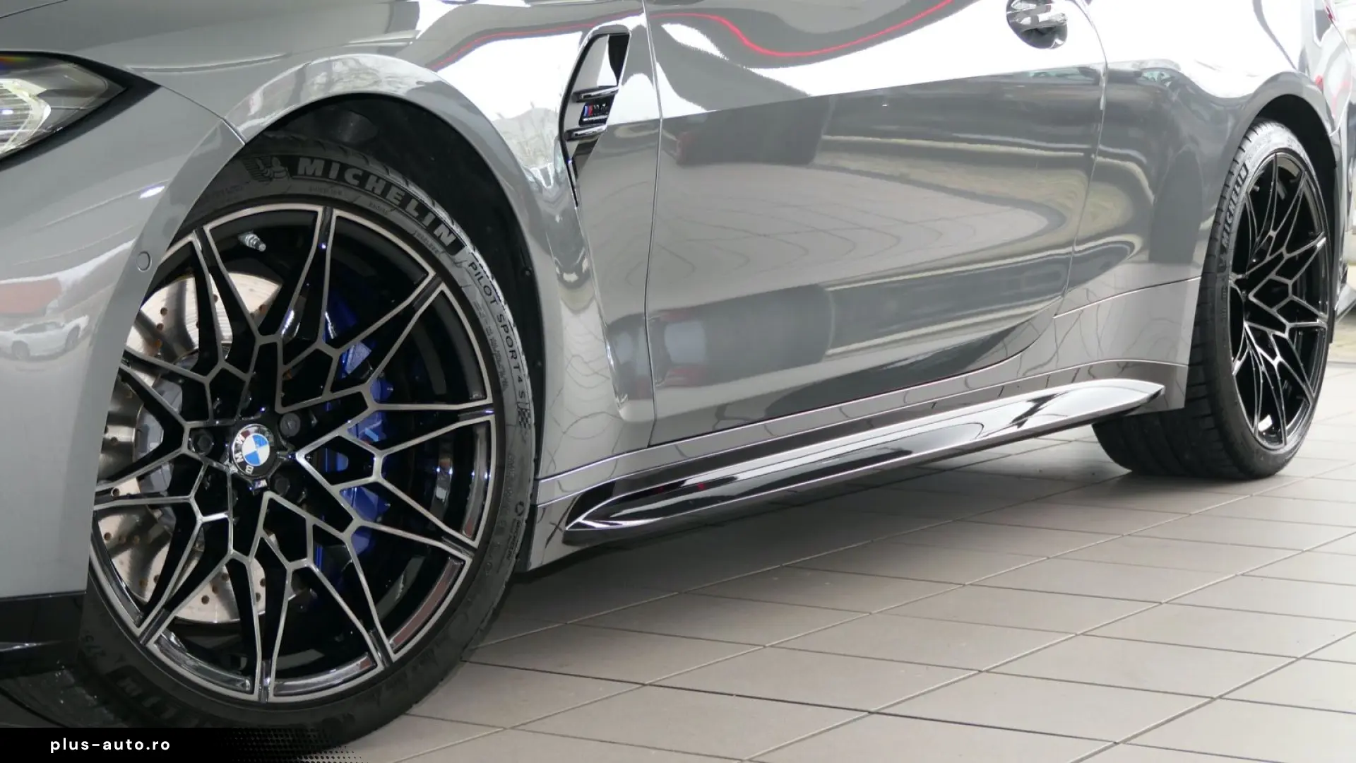 BMW M4 Coupe Competition CARBON Skyscraper Individua