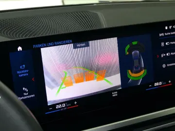 BMW M4 Coupe Competition CARBON Skyscraper Individua