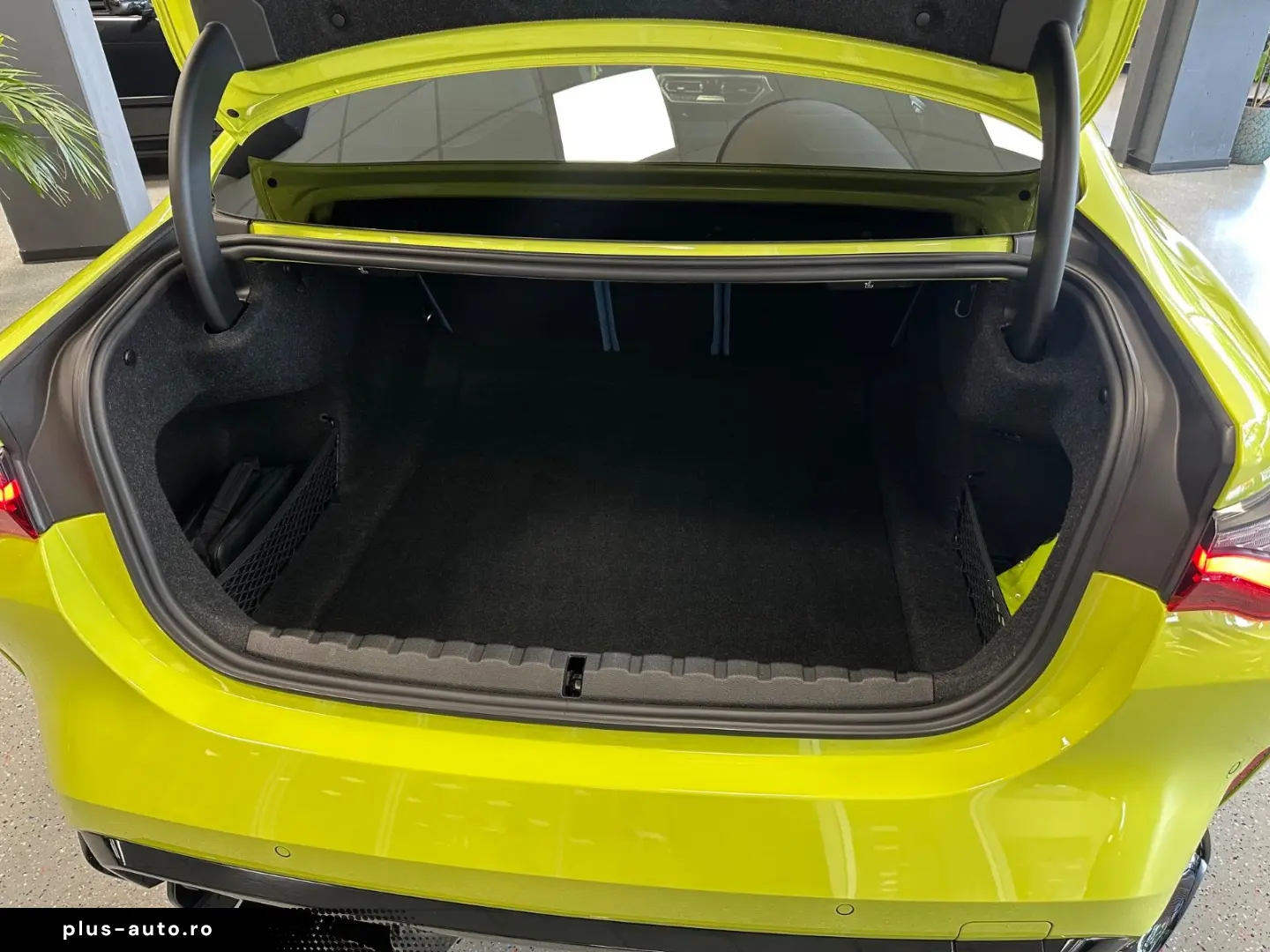 BMW M4 Coupe Competition Carbon 360  H K Garantie