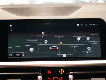 BMW M4 Competition Carbon Head-Up H K