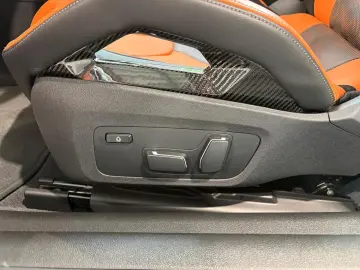 BMW M4 xDrive Competition PERFORMANCE CARBONSEATS