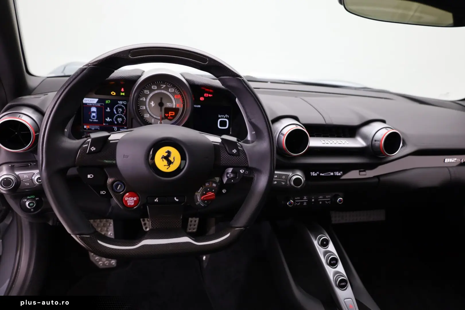 FERRARI 812 Superfast